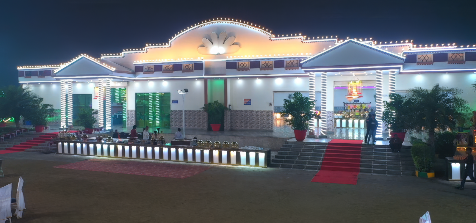 GoldenView Resort Room